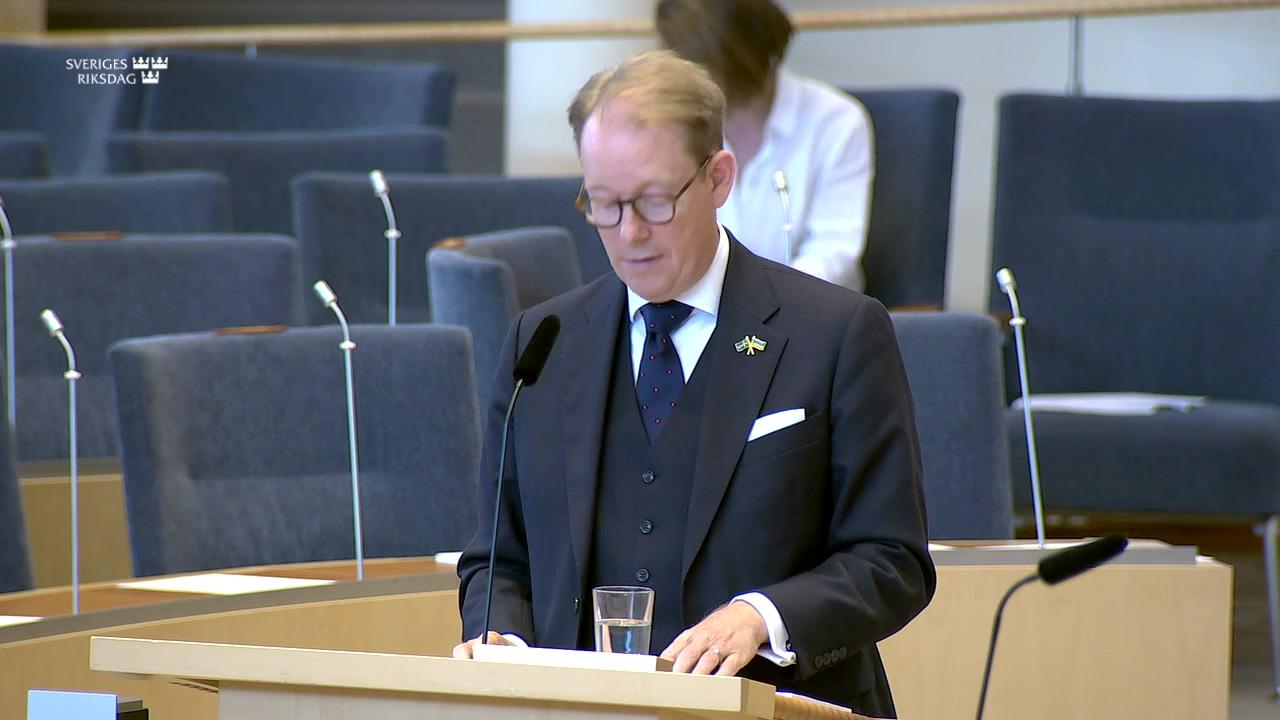 Still from Interpellationsdebatt: Desinformationens påverkan på Sverigebilden