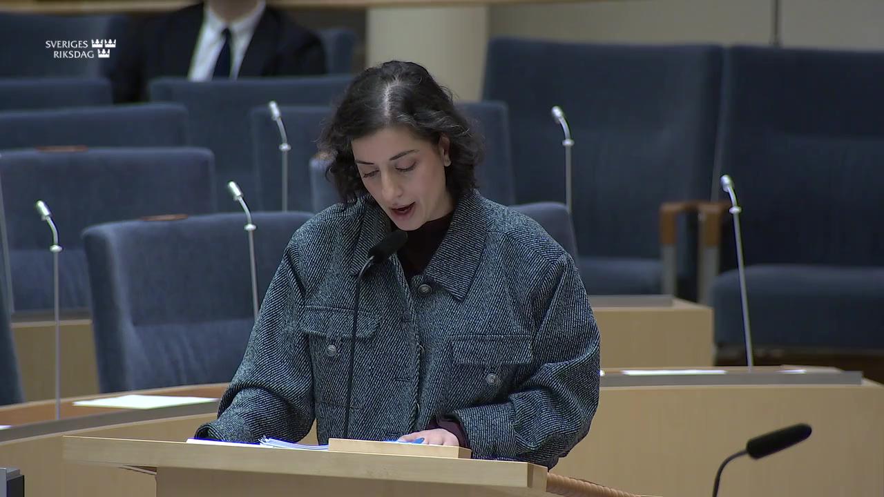 Stillbild från Interpellationsdebatt, Traditionella luciafiranden i skolan