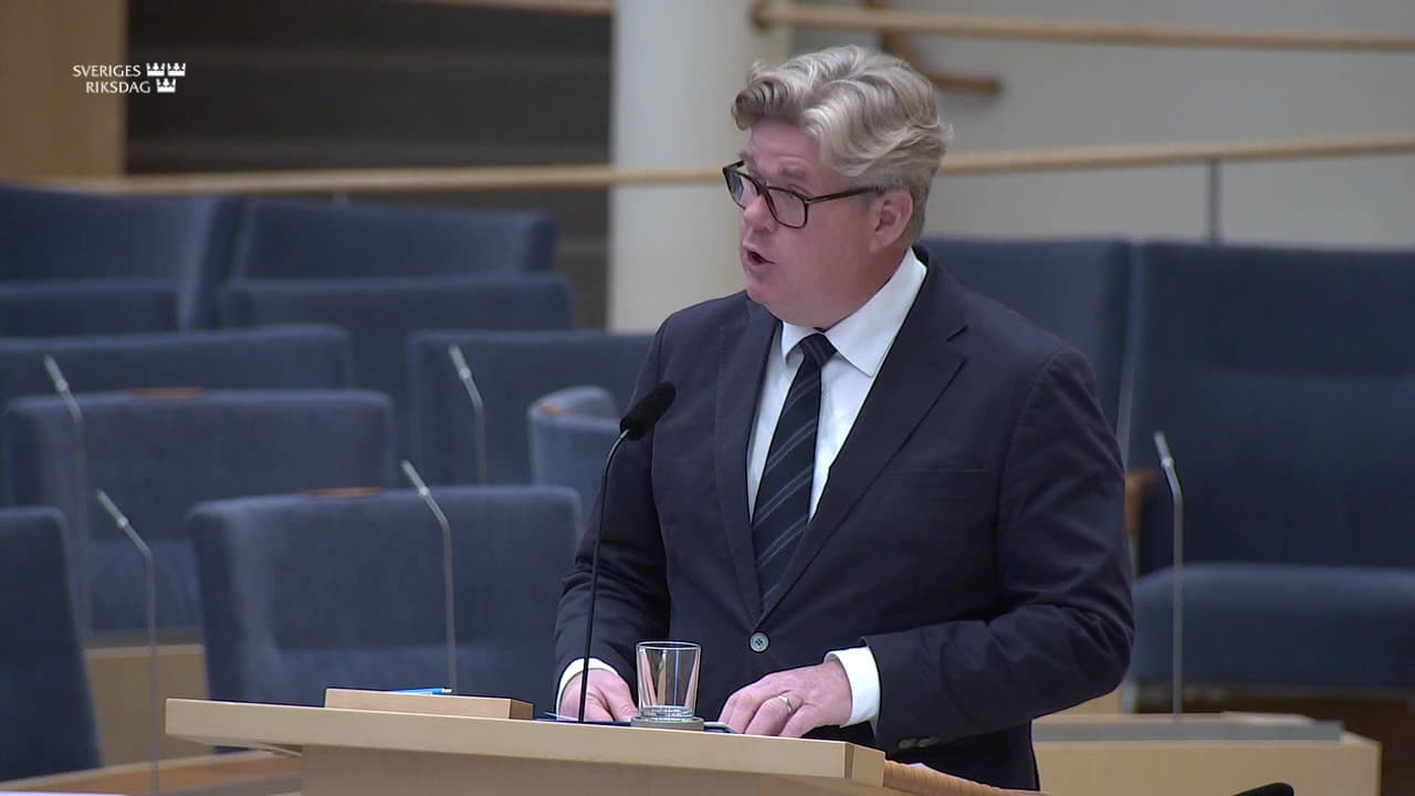 Stillbild från Interpellationsdebatt, Stöd till föreningar för att motverka högerextrem verksamhet i samlingslokaler