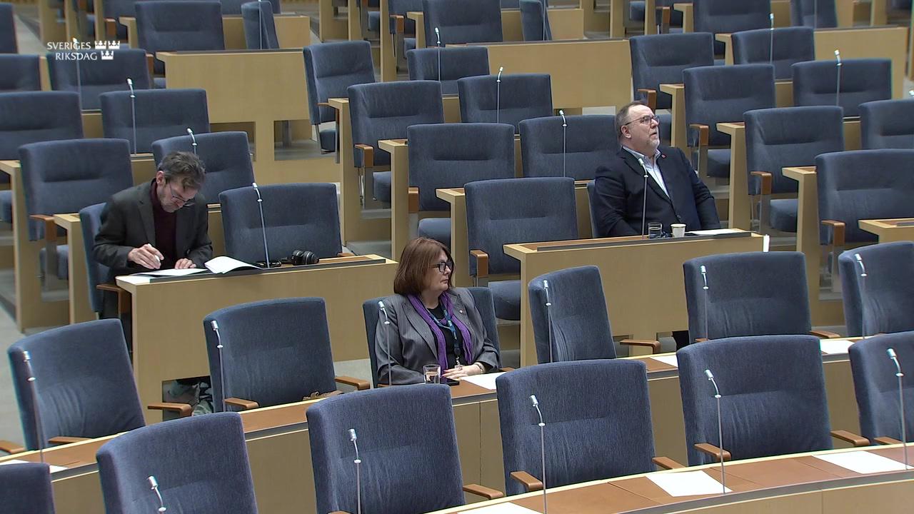 Stillbild från Interpellationsdebatt, Stödet till Islamic Relief