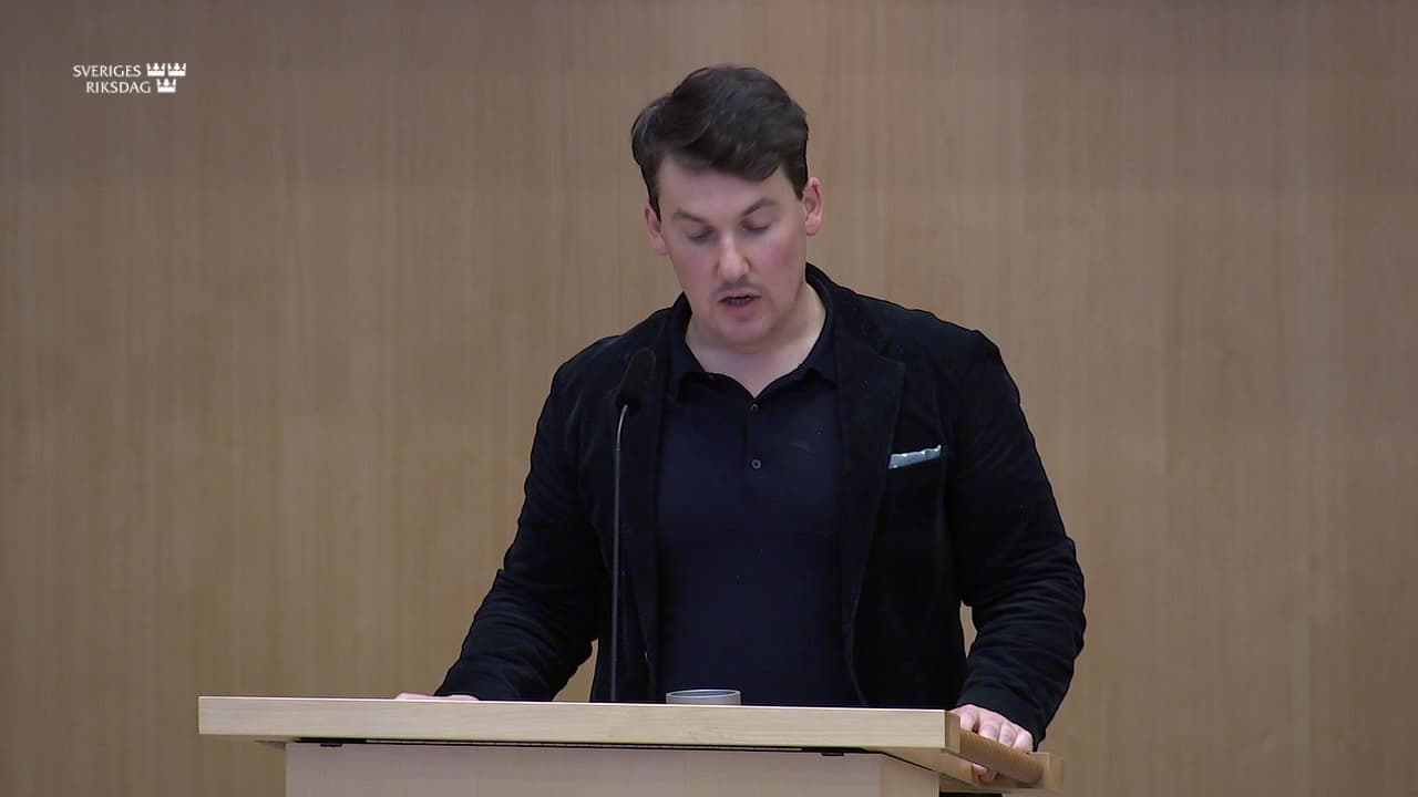 Stillbild från Debatt om förslag, Riksrevisionens rapport om utbildning på vetenskaplig grund