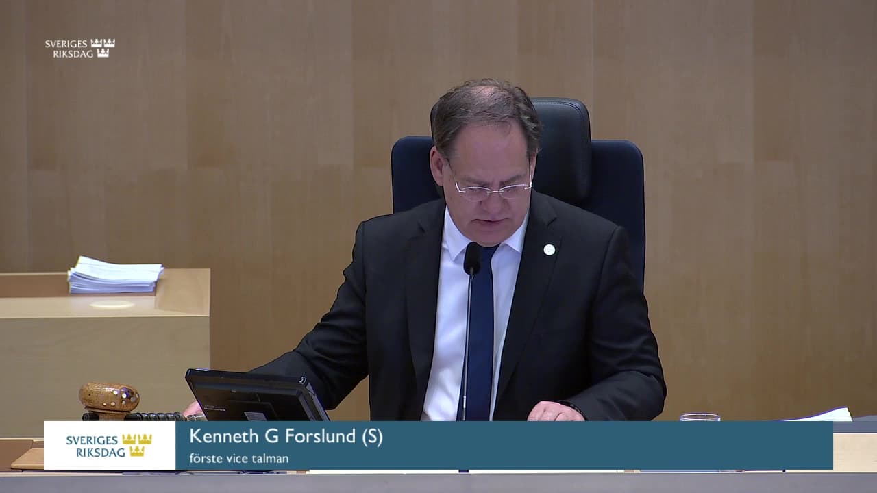 Stillbild från Debatt om förslag, Ändrade regler om tillstånd och tillsyn för Totalförsvarets forskningsinstitut