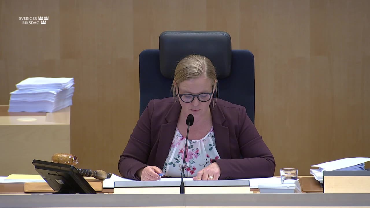 Stillbild från Beslut, Beslut: Nya läroplaner – för en stark kunskapsskola